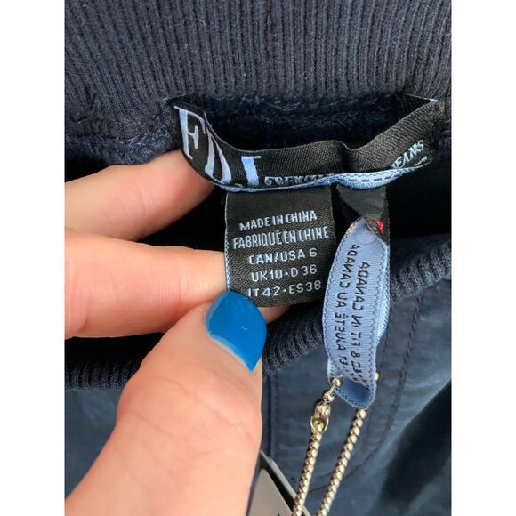 FDJ Pull On Boot Cut Pants NWT size 6‎ - Picture 4 of 8